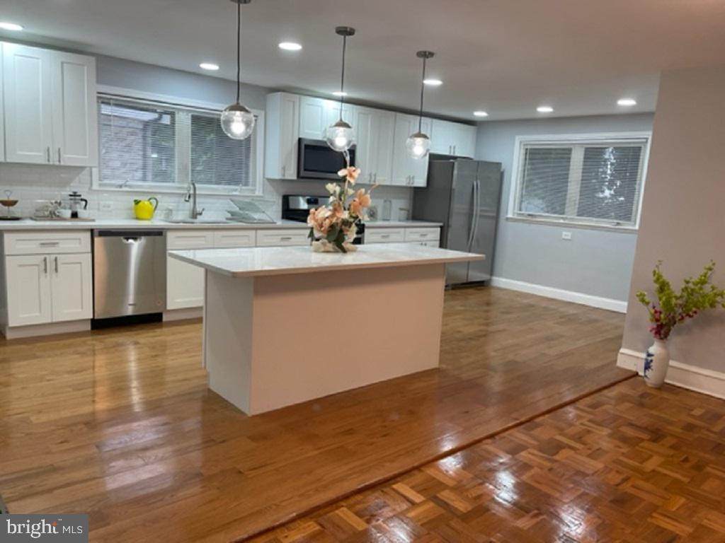 1460 Manoa Road - Photo 1