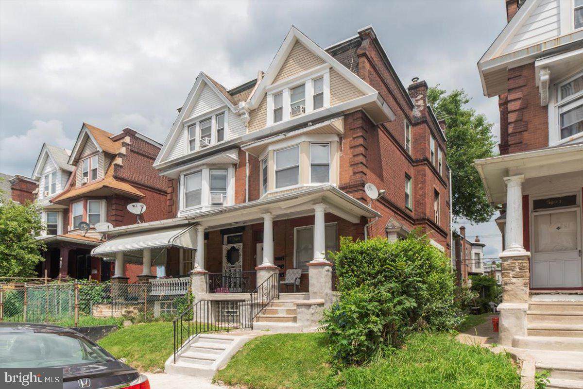 5005 12TH Street - Photo 1