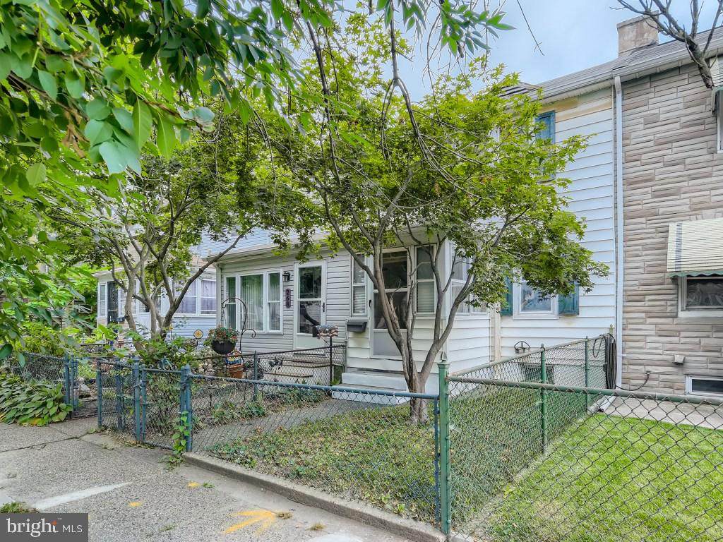 266 Saint Helena Avenue - Photo 1
