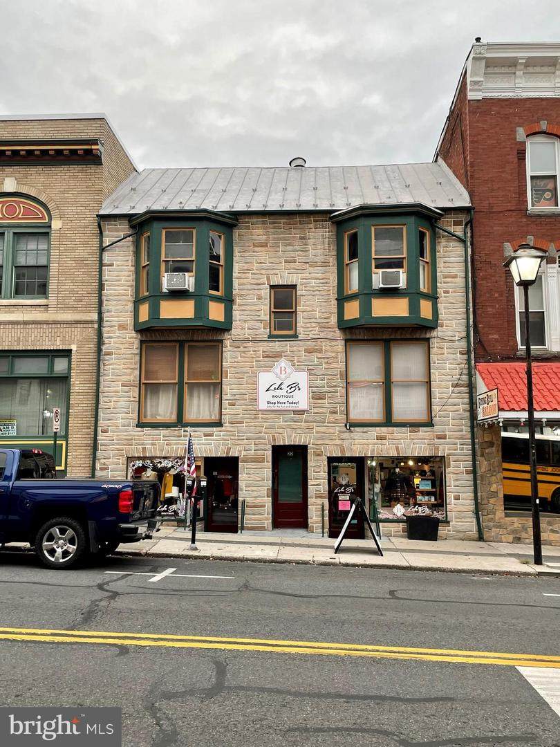 22 Carlisle Street - Photo 1