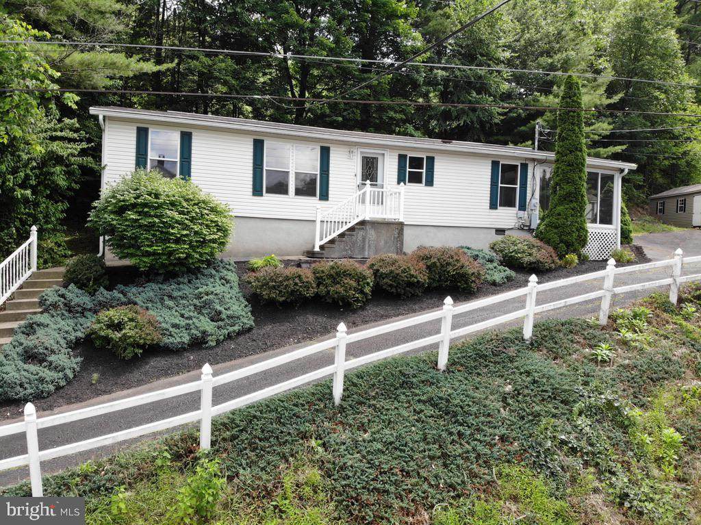 707 Peacock Street - Photo 1