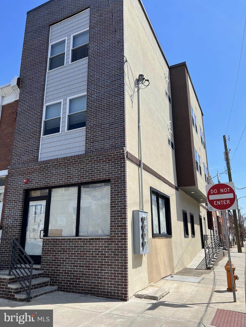1925 20TH Street - Photo 1