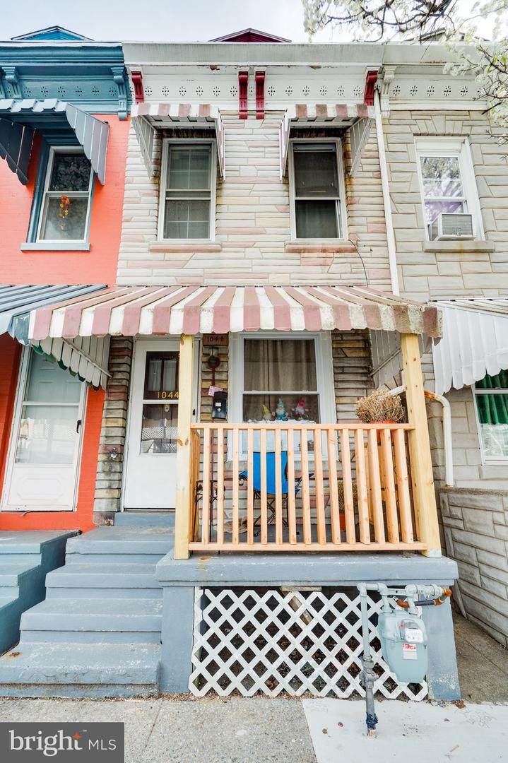 1044 Green Street - Photo 1