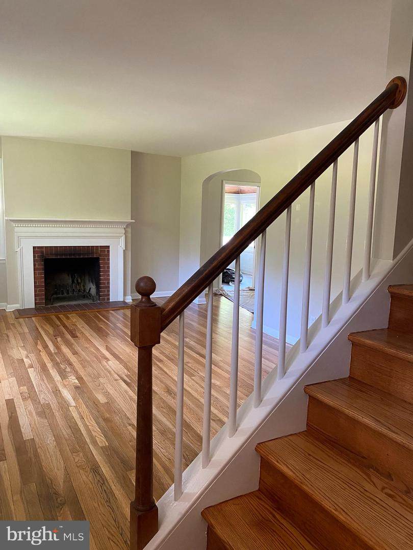 1102 Greenway Road - Photo 1