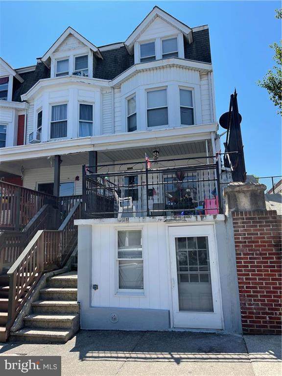 748 Saint John Street - Photo 1