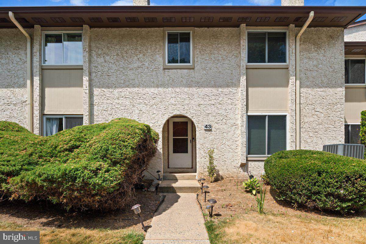 43 Thoreau Drive - Photo 1