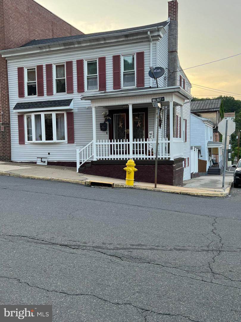 1101 Walnut Street - Photo 1