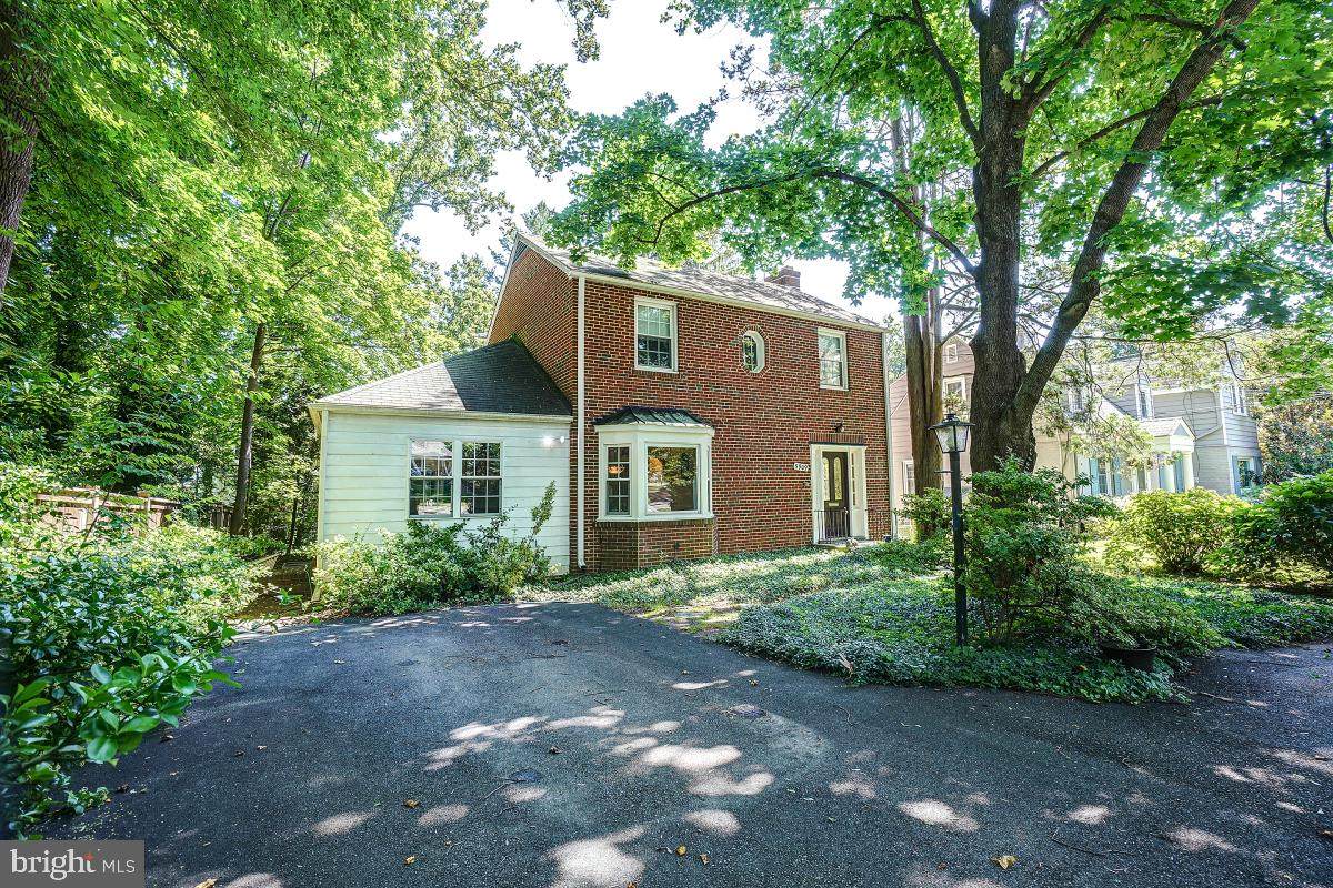 5909 Wilson Lane - Photo 1
