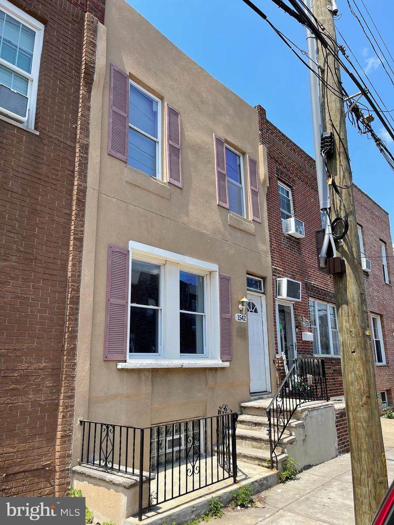 1542 29TH Street - Photo 1
