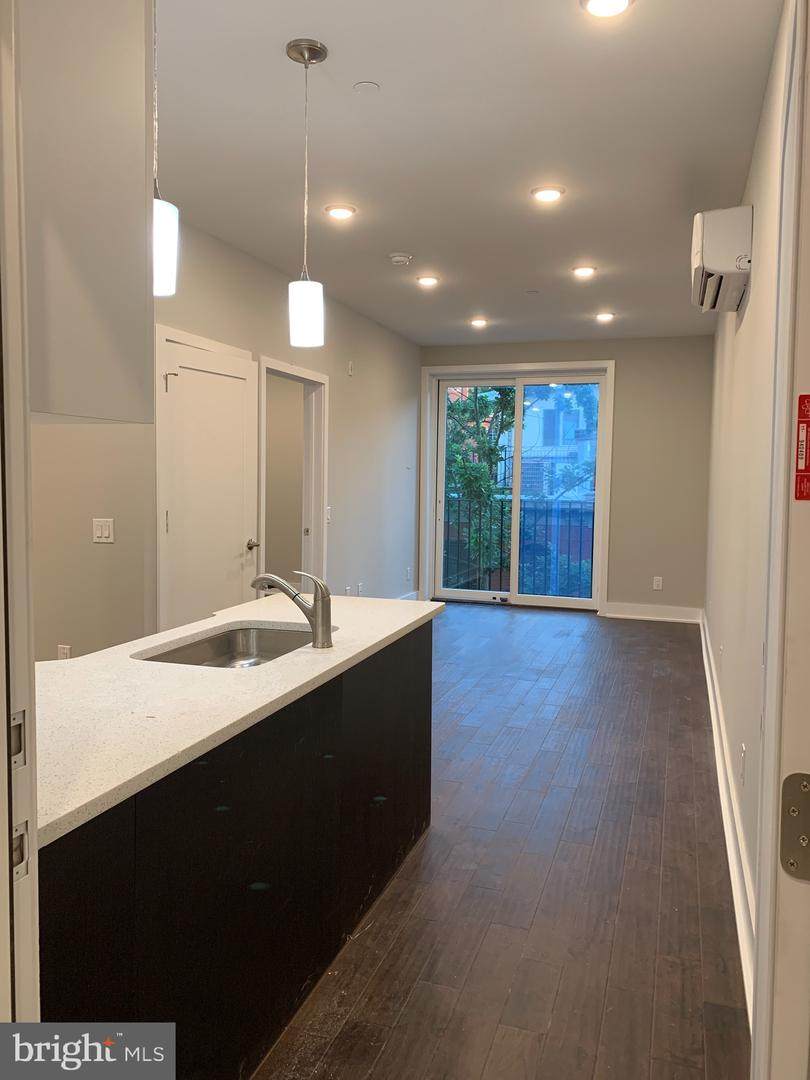 2010 Walnut Street - Photo 1