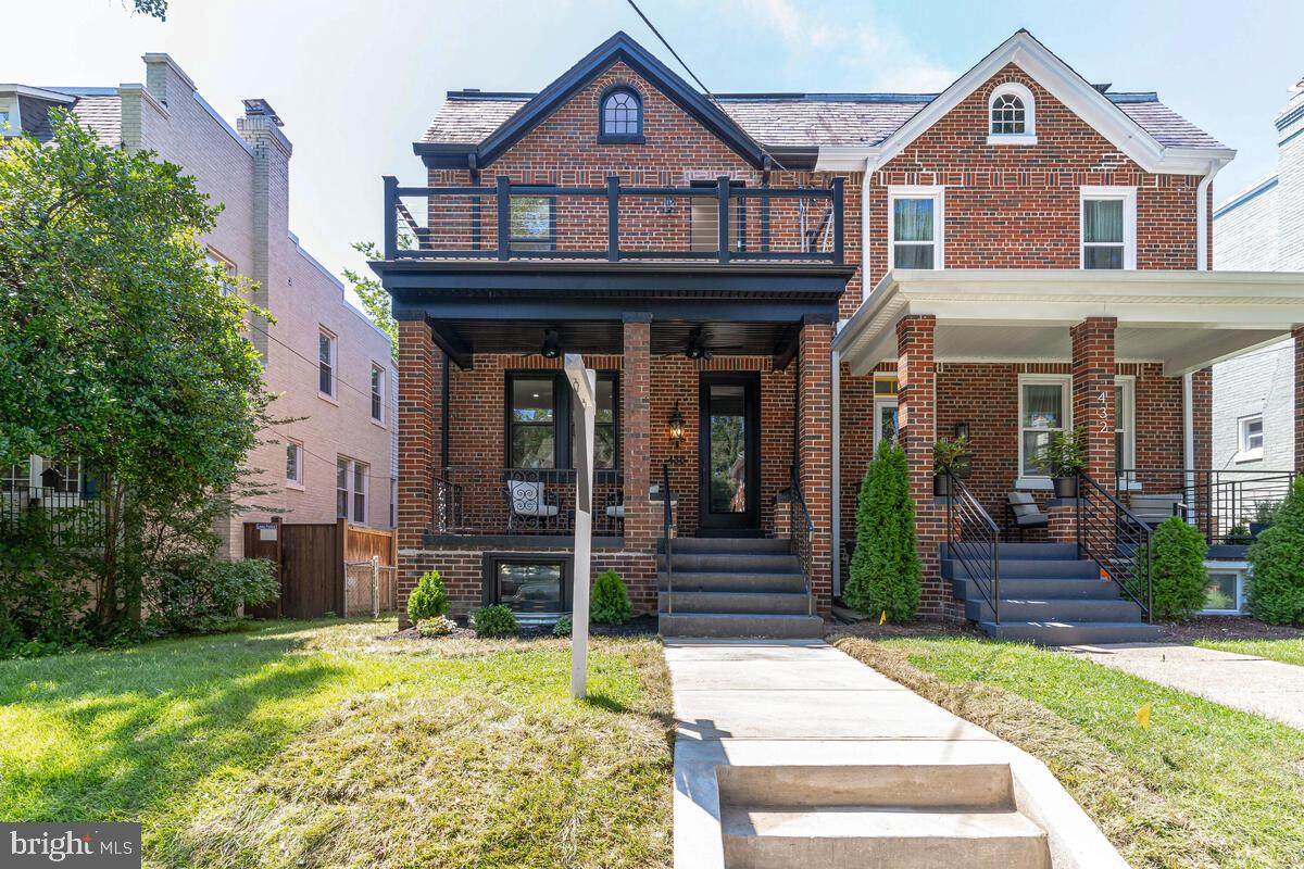 430 Oneida Place - Photo 1
