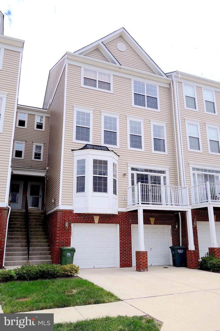 2507 Einstein Street - Photo 1
