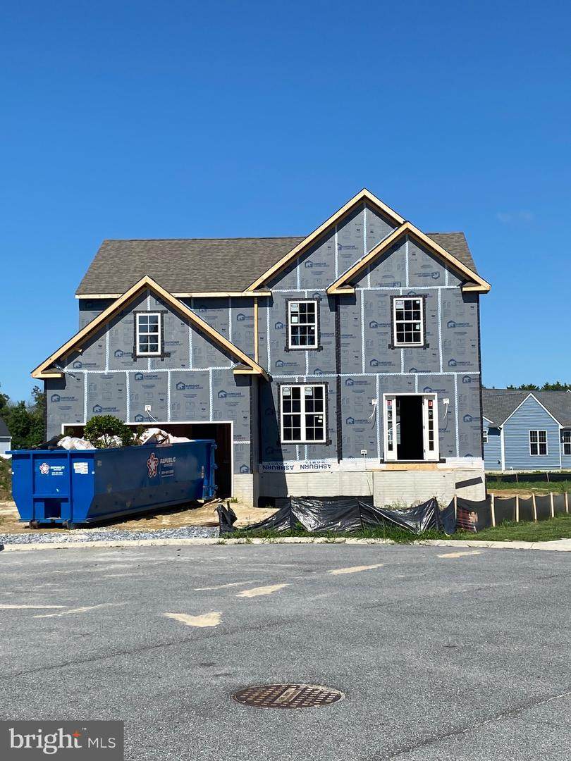 45 Esther Court - Photo 1