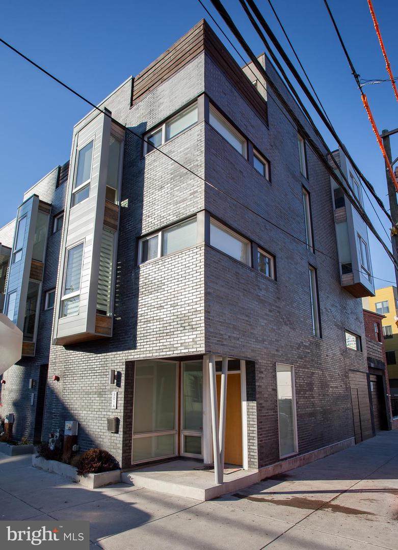 301 Brown Street - Photo 1