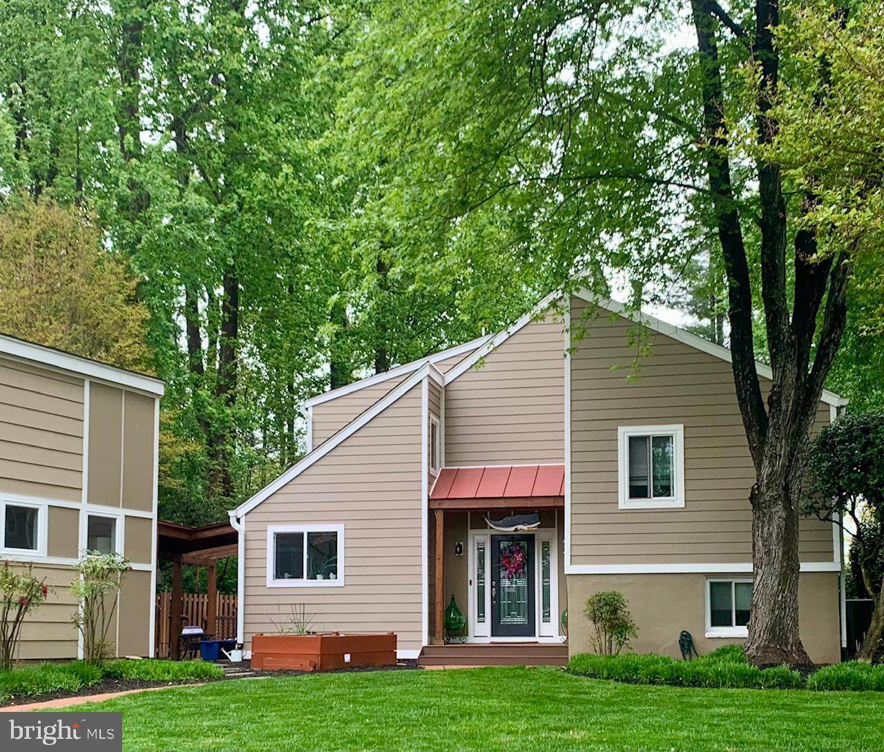 5509 Saddlebrook Court - Photo 1
