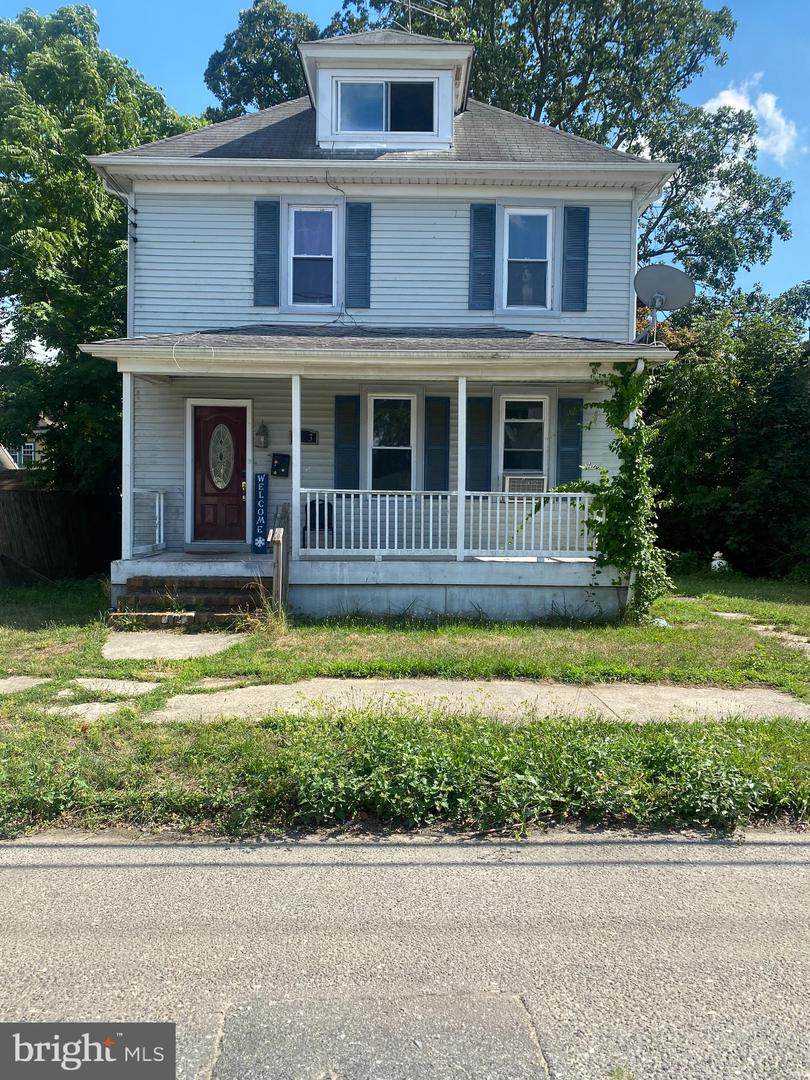 623 Vine Street - Photo 1
