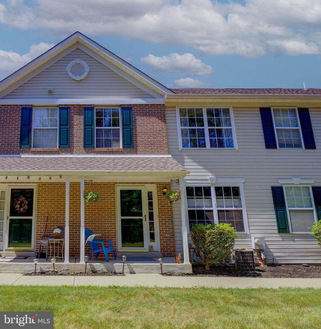 4018 Creekside Court - Photo 1