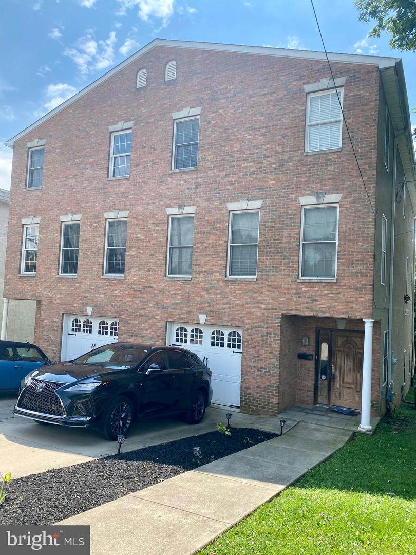 255 Lemonte Street - Photo 1
