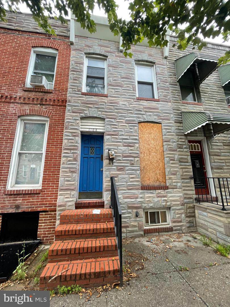 1108 Hamburg Street - Photo 1