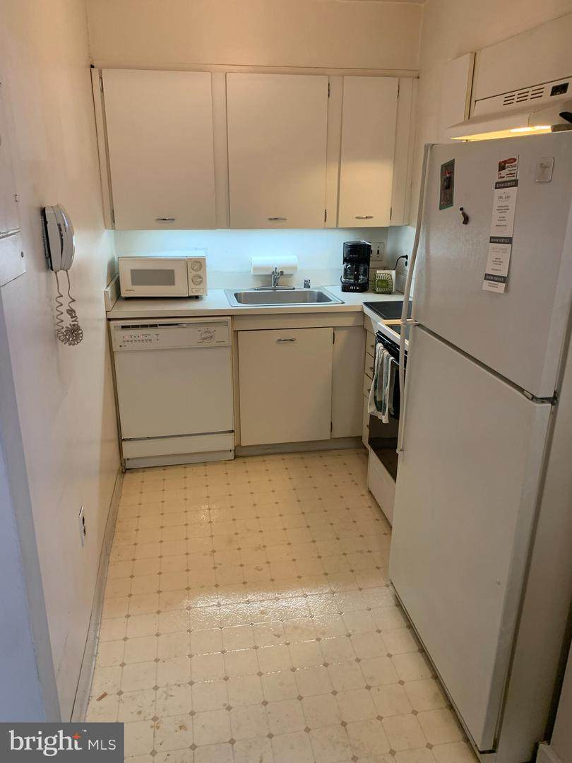 1 Chase Street - Photo 1