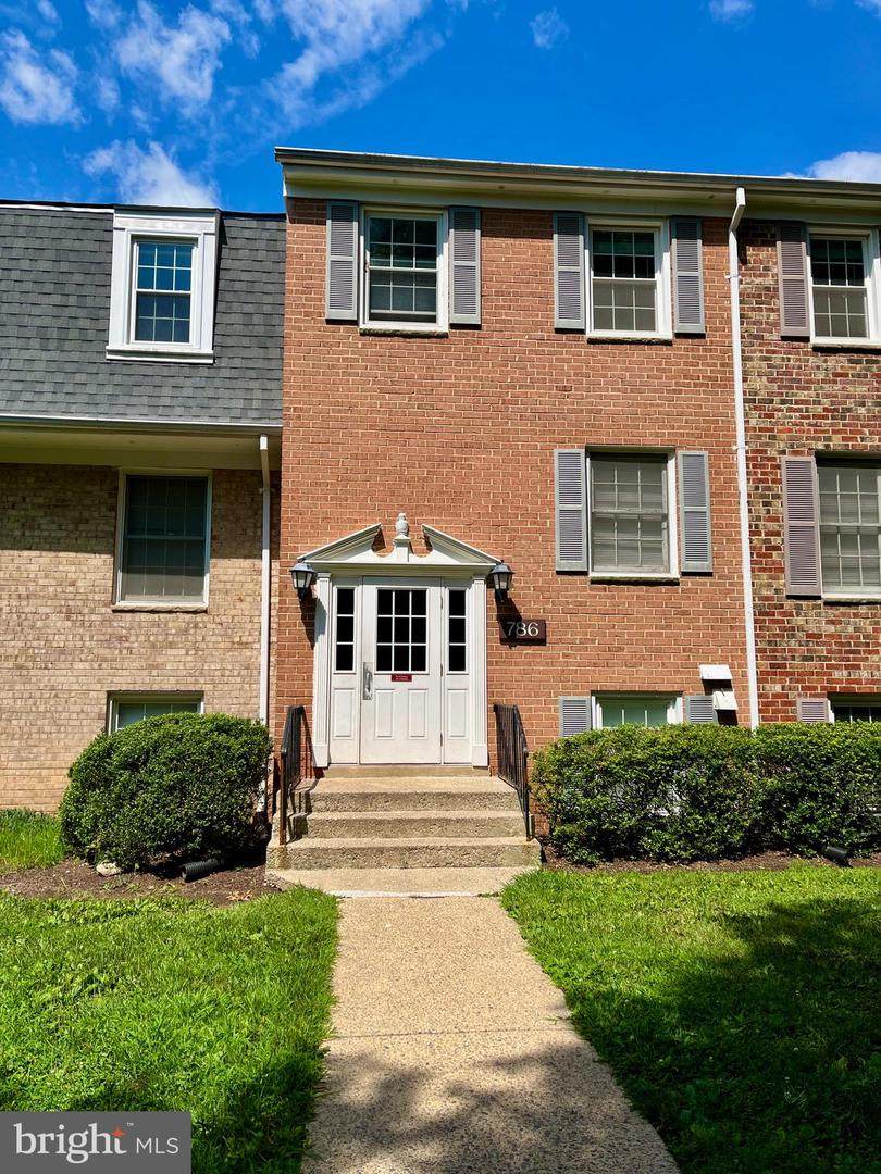 786 Quince Orchard Boulevard - Photo 1