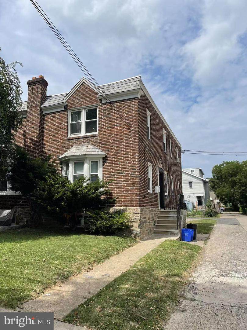 1927 Borbeck Avenue - Photo 1