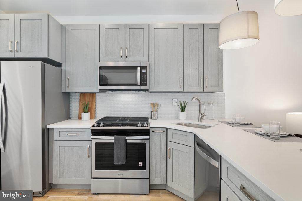 1914 Harold Street - Photo 1