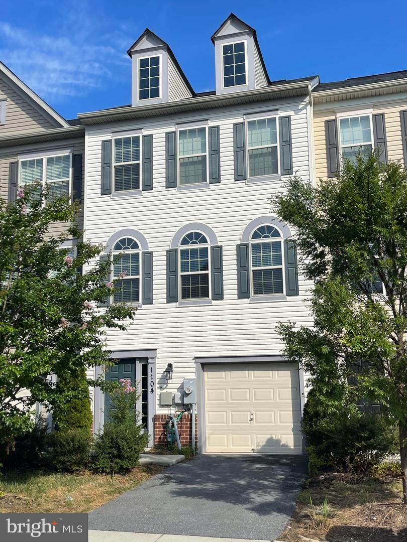 1104 Carinoso Circle - Photo 1