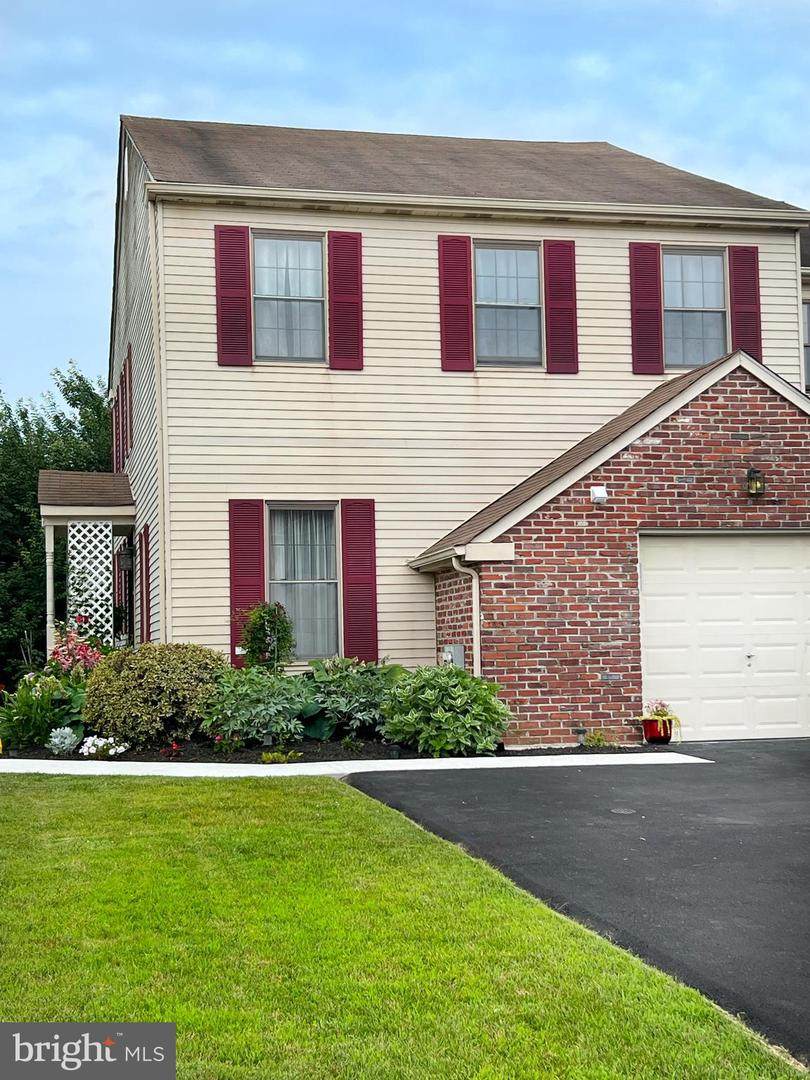 211 Parkview Way - Photo 1