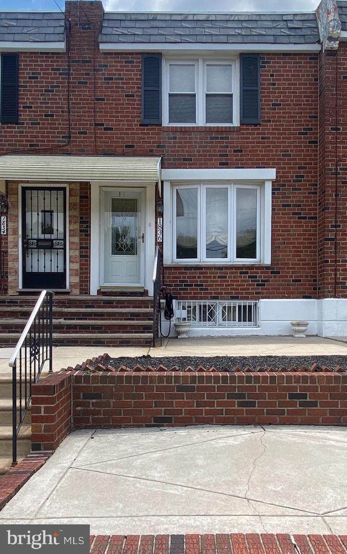 1836 Packer Avenue - Photo 1