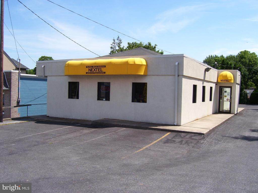 1820 Columbia Avenue - Photo 1