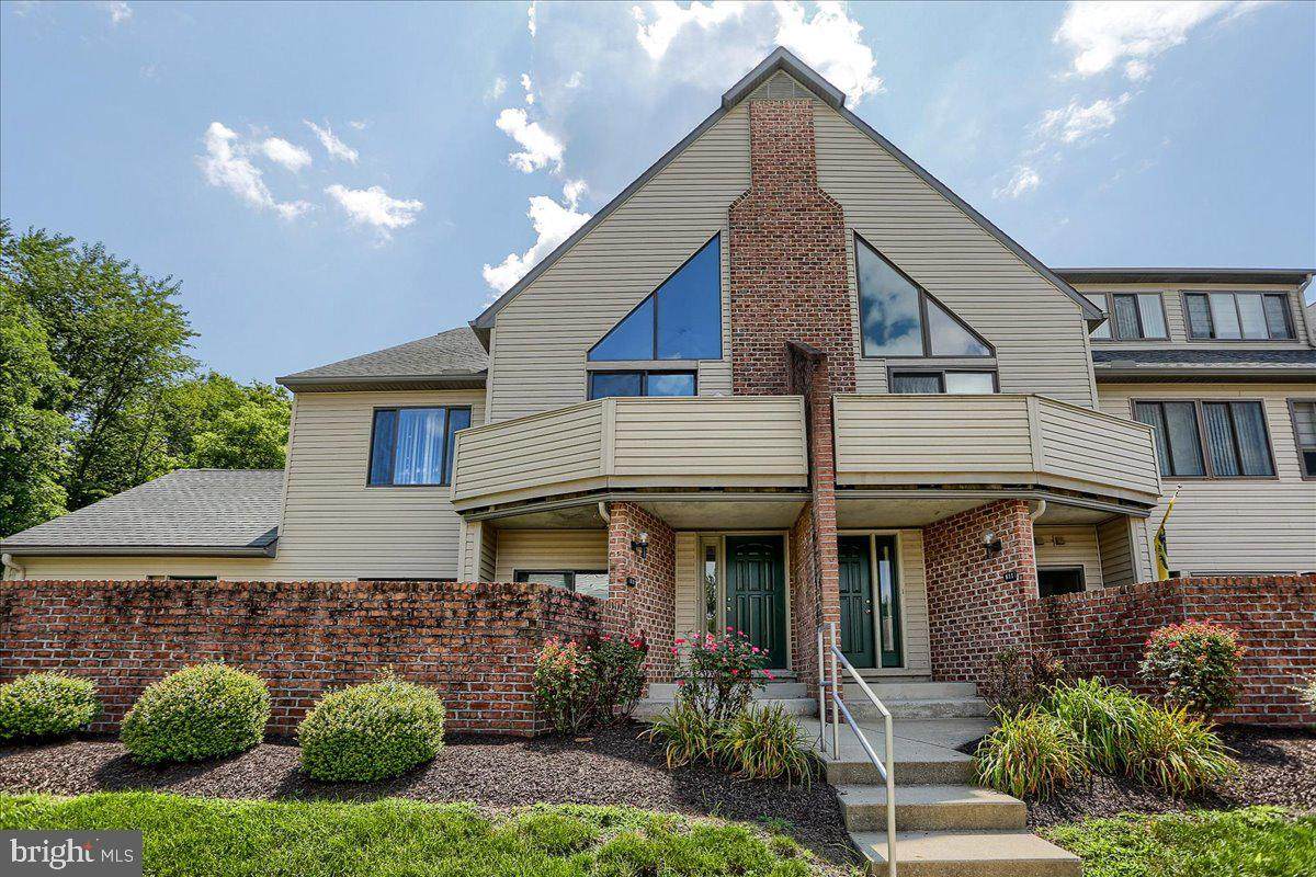 810 Cherrington Drive - Photo 1