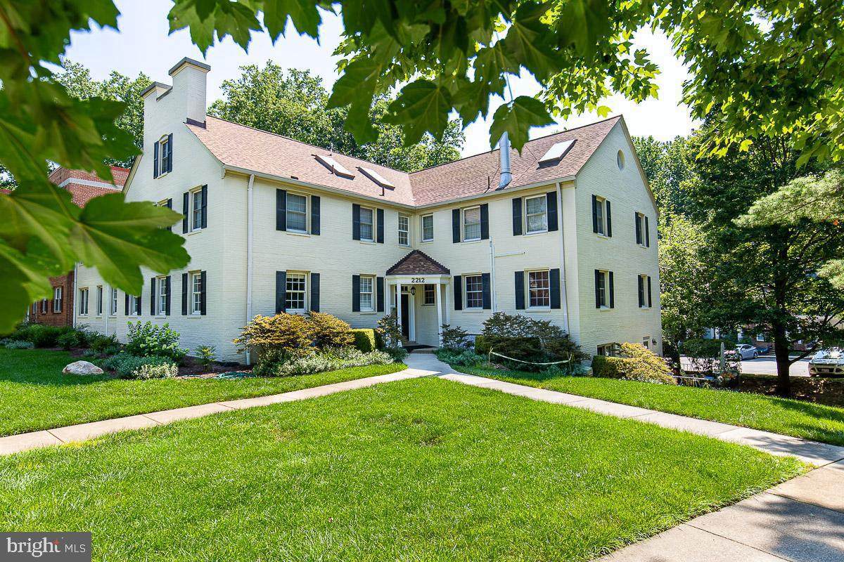 2212 Washington Avenue - Photo 1