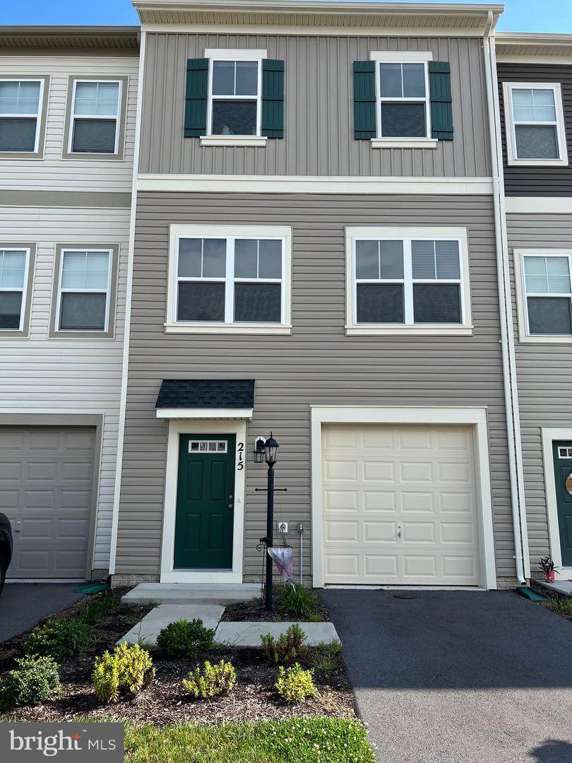 215 Crofton Court - Photo 1