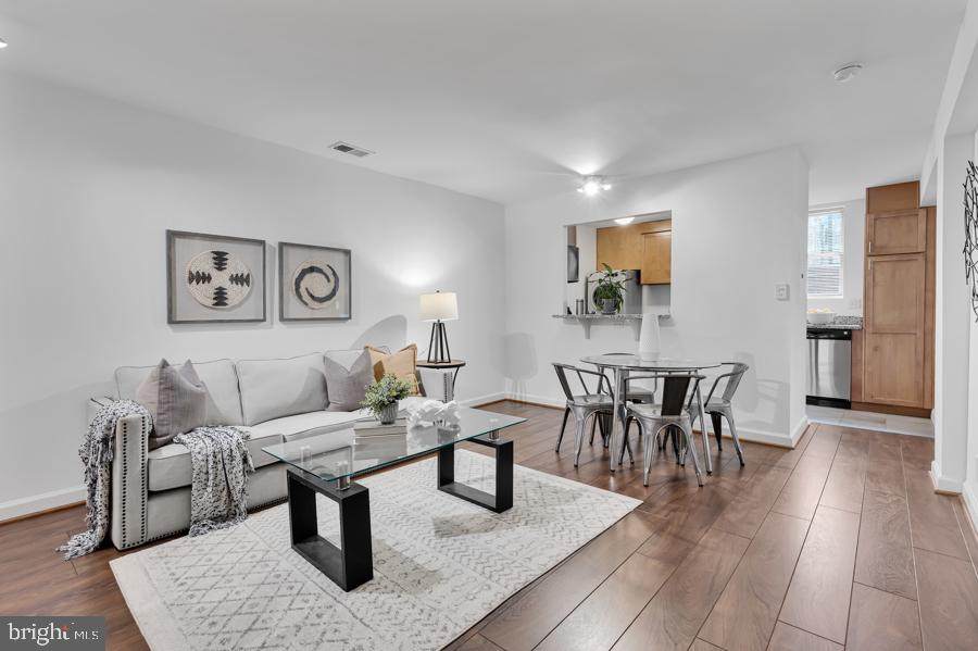 422 Butternut Street - Photo 1