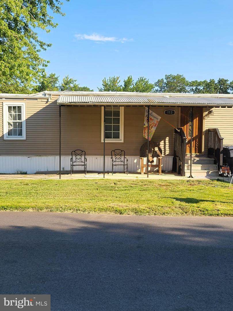 113 Kentucky Avenue - Photo 1