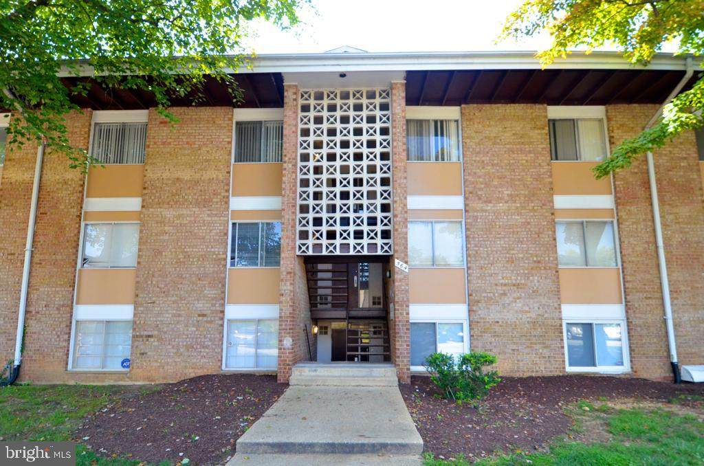 564 Wilson Bridge Drive - Photo 1