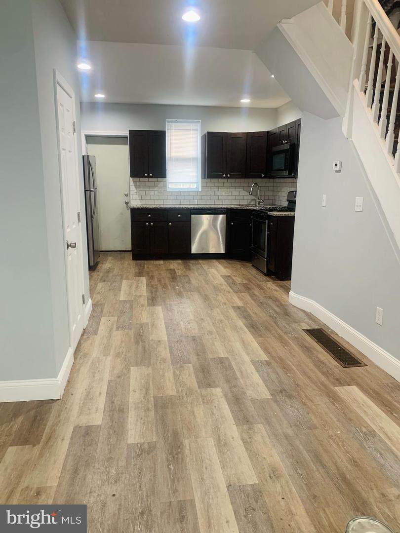 665 Sickels Street - Photo 1