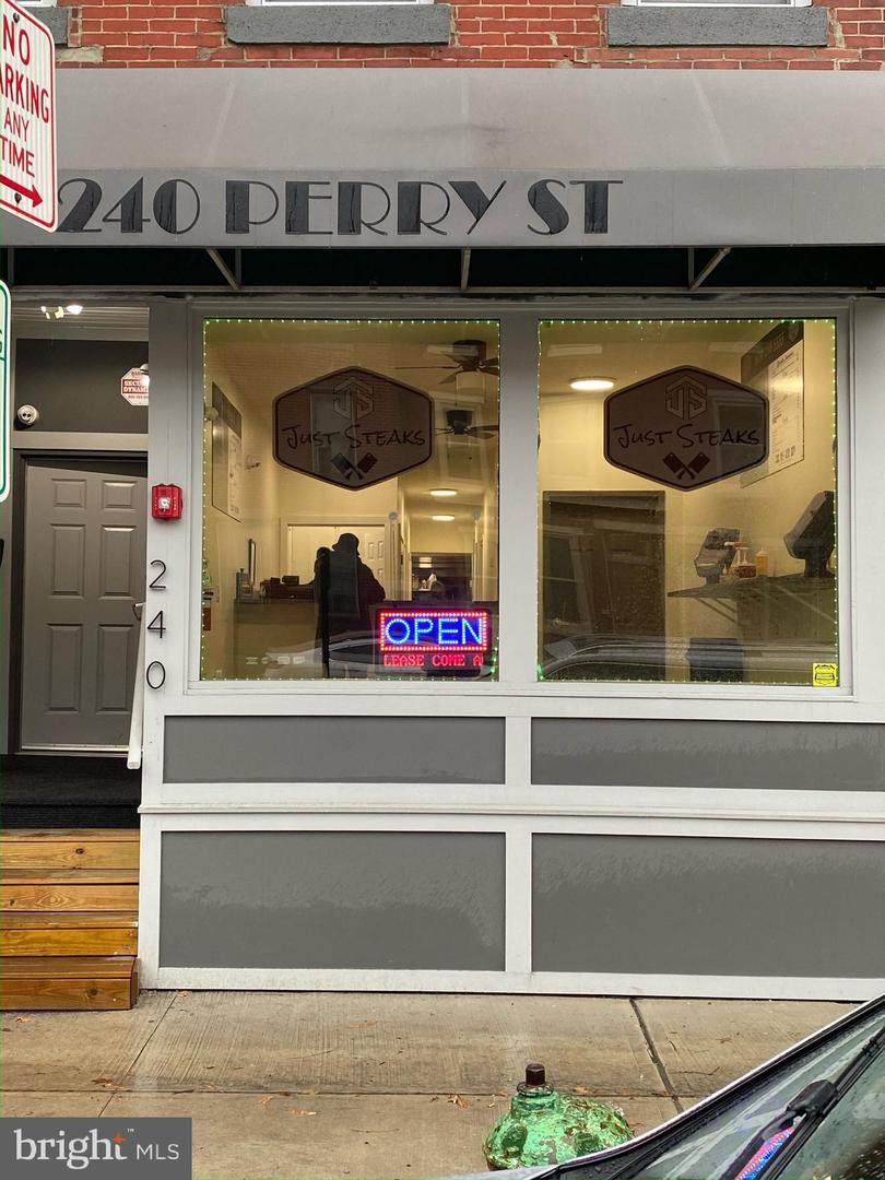 240 Perry Street - Photo 1