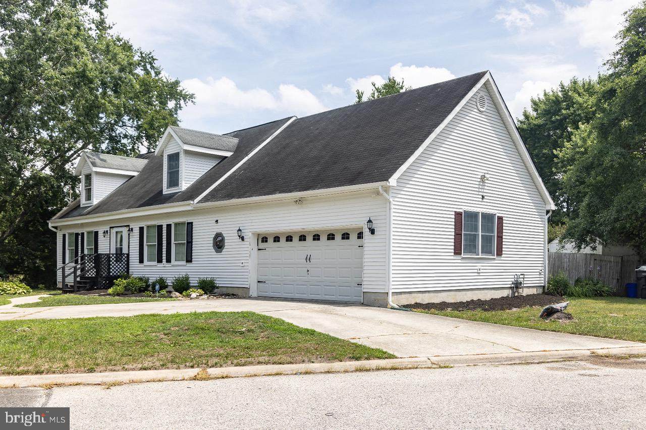 5920 Cedarcroft Drive - Photo 1