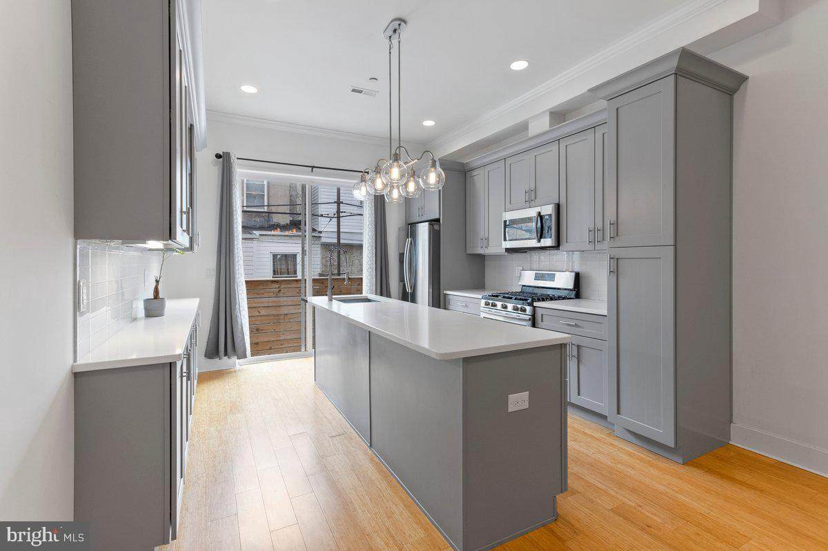 514 Mercy Street - Photo 1