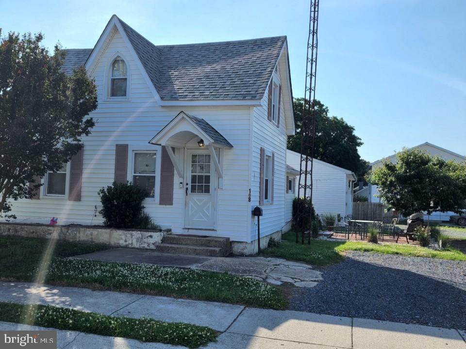 108 Mechanic Street - Photo 1