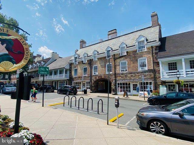 49 Palmer Sq W - Photo 1