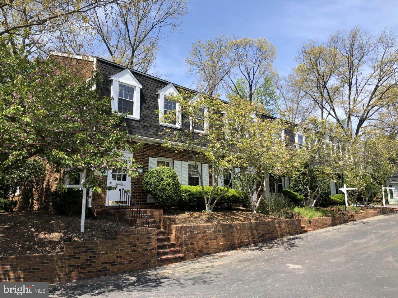 1686 Village Green - Photo 1
