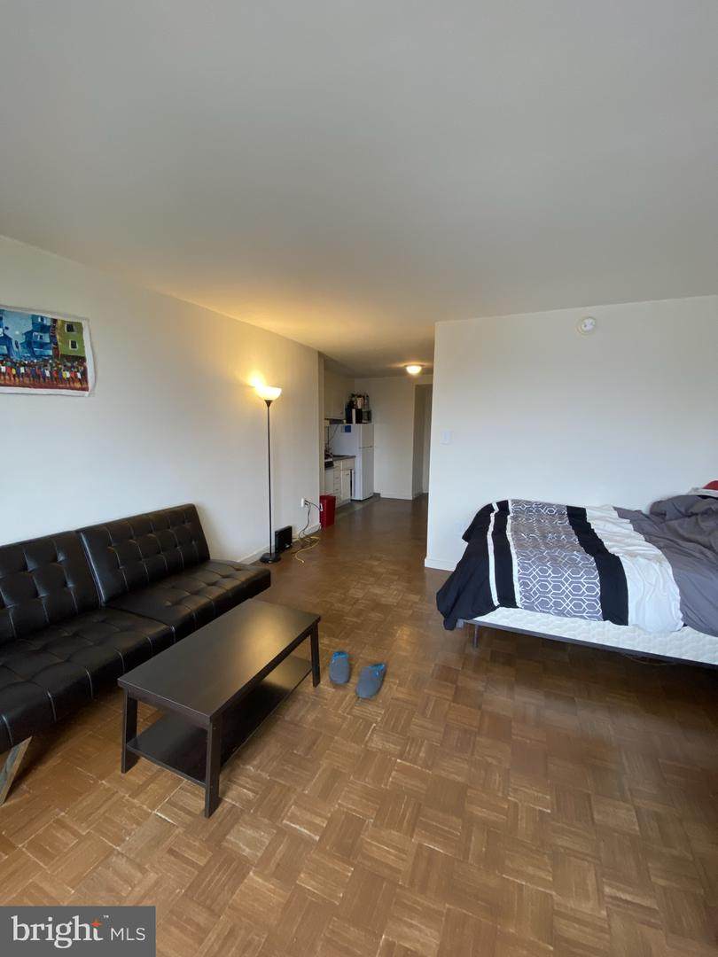 604 Washington Square - Photo 1