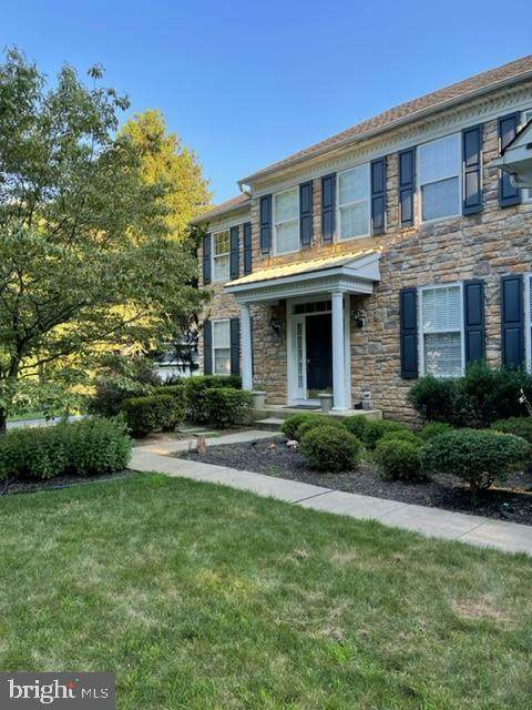 522 Woodberry Way - Photo 1