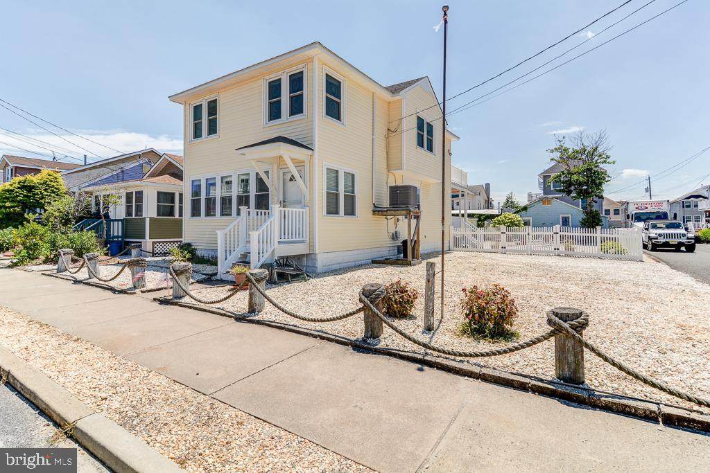 123 M Street - Photo 1