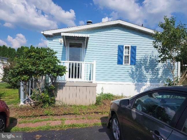 200 Saddleford Ct N - Photo 1