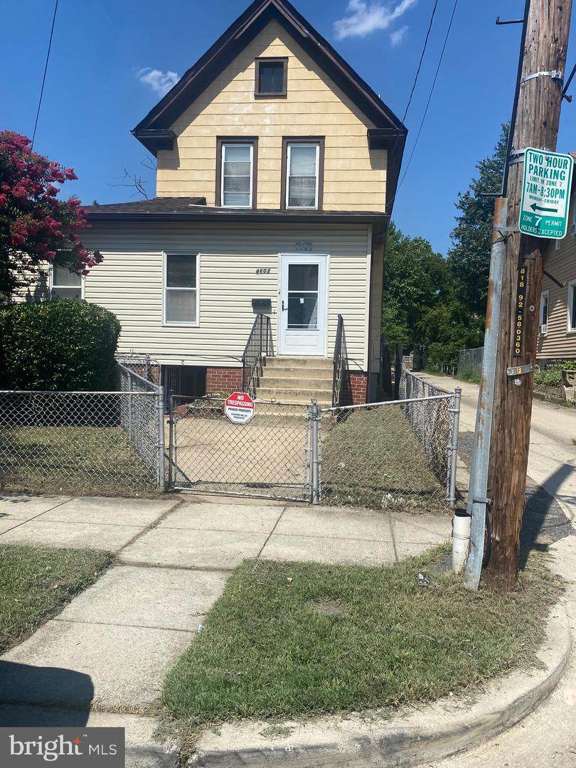 4602 Quarles Street - Photo 1