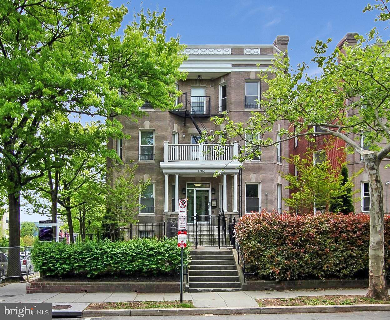 1106 Columbia Road - Photo 1